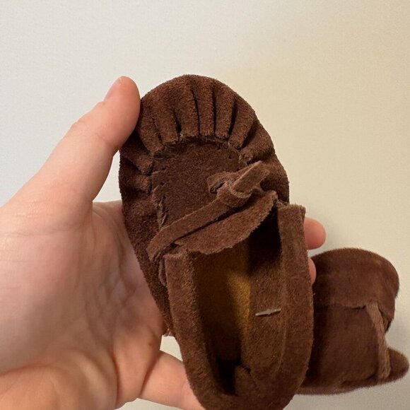 Baby Moccasins Brown Made in Canada NWT Size 4 - Picture 1 of 7